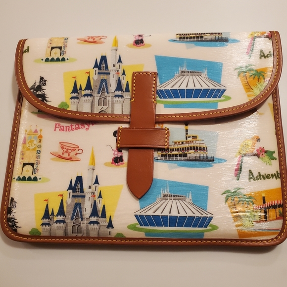 Dooney & Bourke Walt Disney World Retro IPad Case ~ WDW - Picture 2 of 4